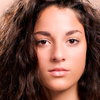 حلول الشعر المجعد: نصائح وحيل لتقليل التجعد