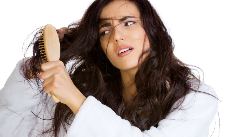 Frizzy-hair solutions: tips and tricks to reduce frizz