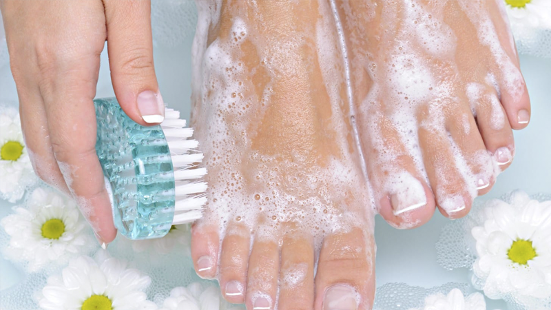 How to take care of your feet in the winter